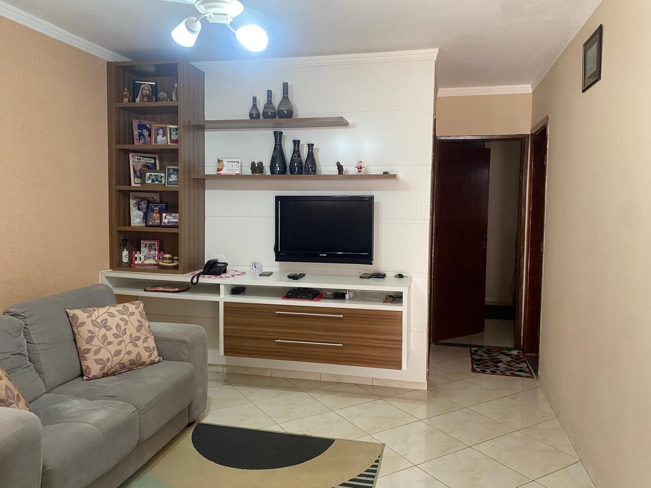 Casa com 2 quartos e amplo quintal no Parque das Árvores, Paulínia