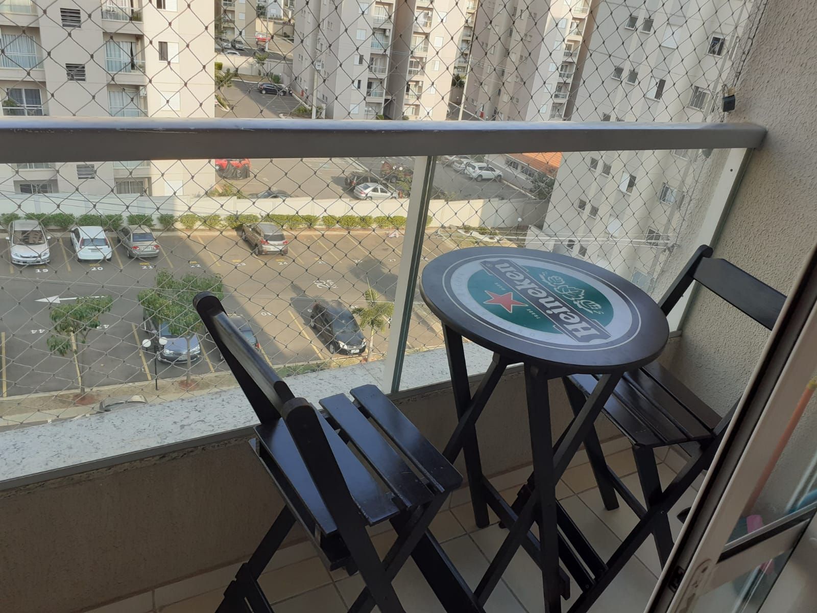 Apartamento com 2 quartos, suíte, varanda e elevador próximo ao Centro, Hortolândia.
