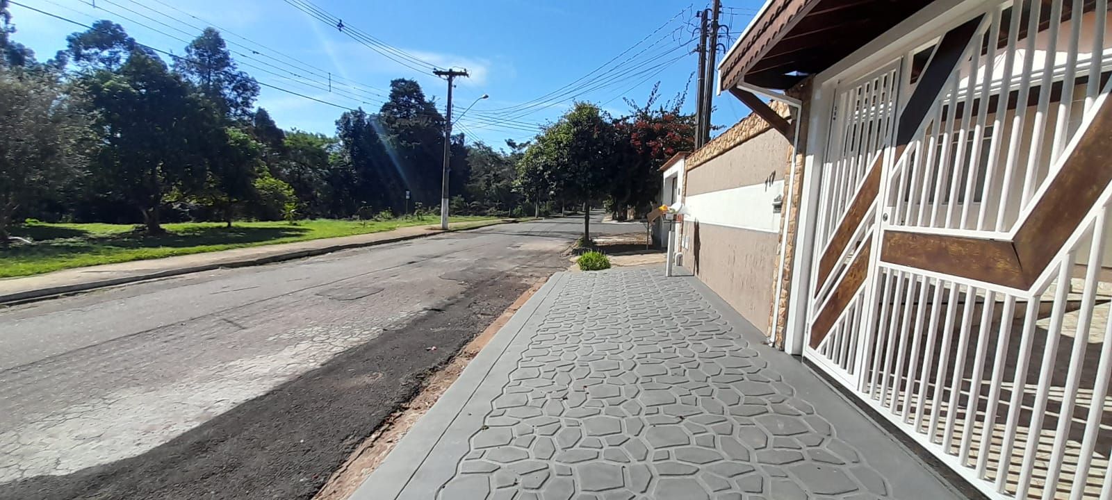 Duas Casas frente 2 quartos mais fundo edícula 1 quarto, João Paulo II, Sumaré