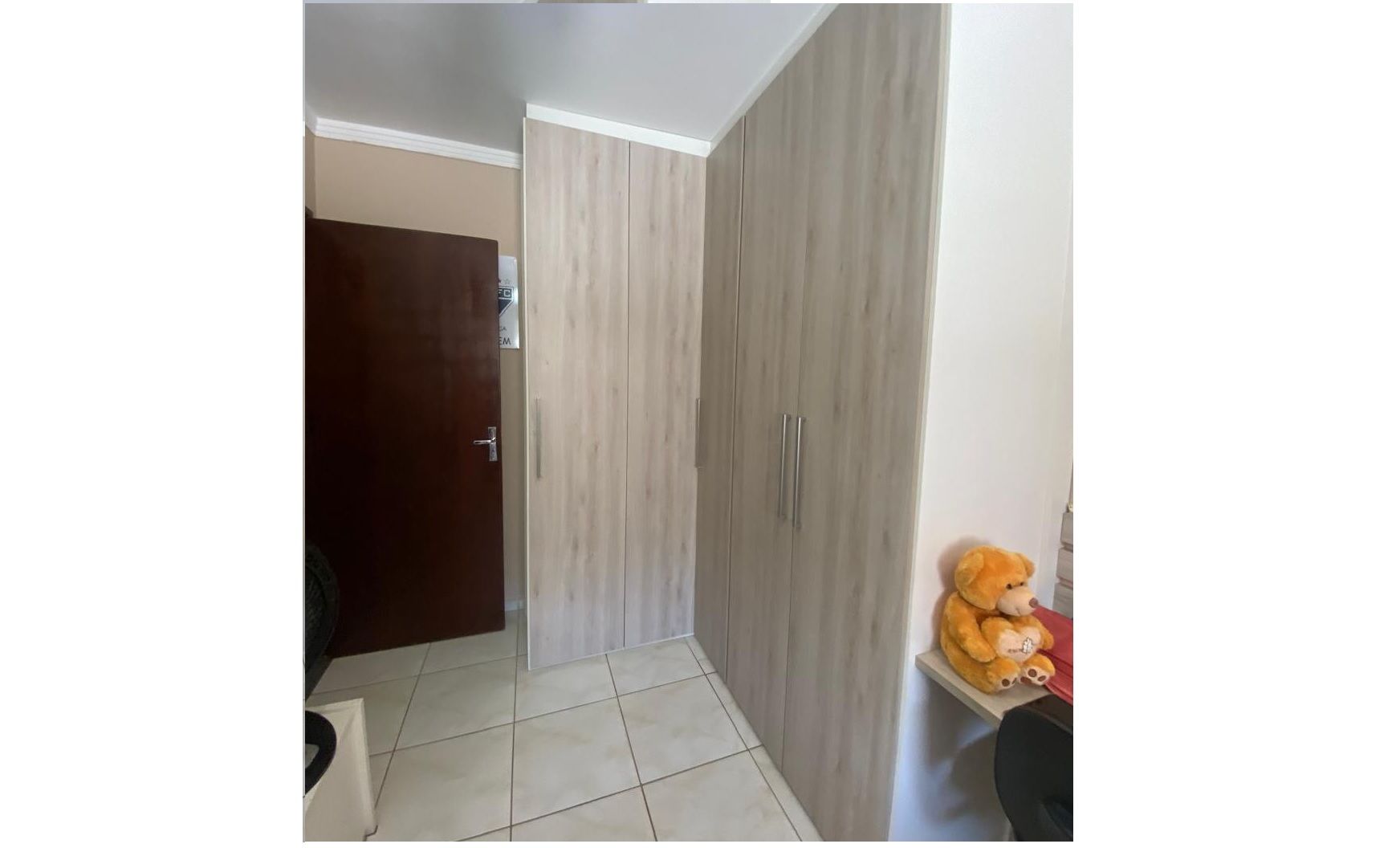 Casa com 2 quartos e amplo quintal no Parque das Árvores, Paulínia
